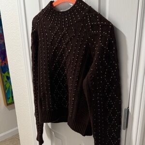 Double D Ranch
Wool and cashmere maroon sweater with tiny sequins 
Double D